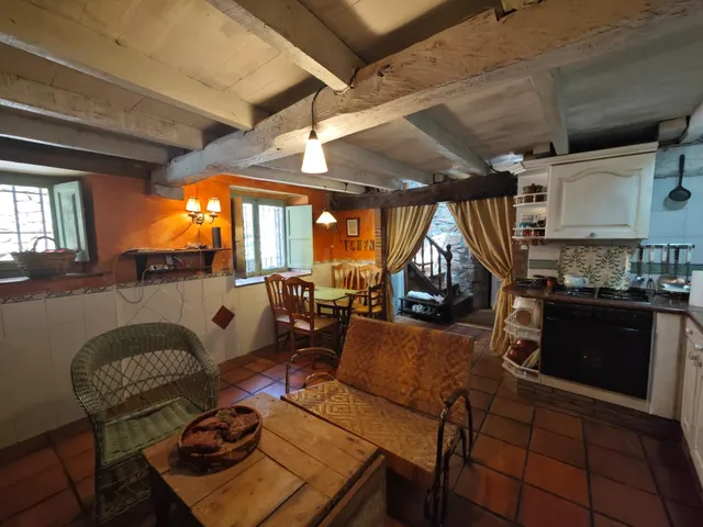 CASA DE PIEDRA EN CARMONA - foto 2