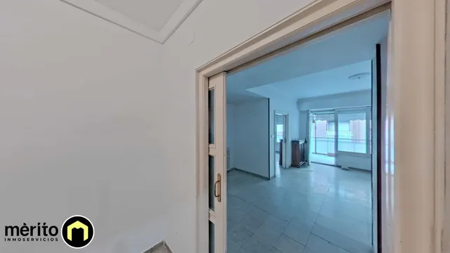 Piso para reformar en el centro de Alicante. — 20