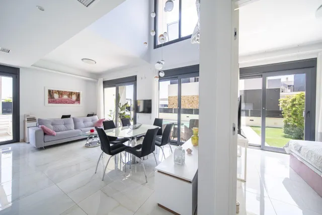 Espectacular Chalet Nuevo en Lomas de Cabo Roig, — 12