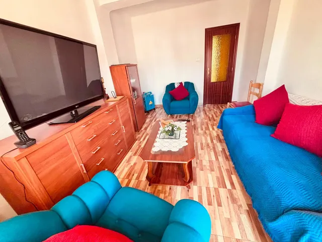 Amplia vivienda de 4 dormitorios y ascensor en carolinas altas. — 6