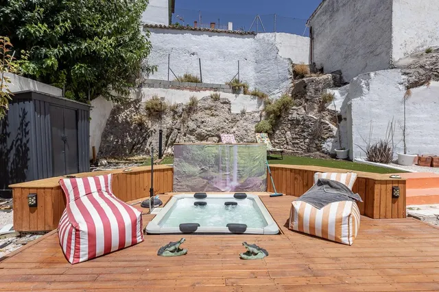 Amplia Casa de Pueblo de 5 Dormitorios con Espectacular Jardín de Más de 400m2 – Tózar (Moclín), Granada — 22
