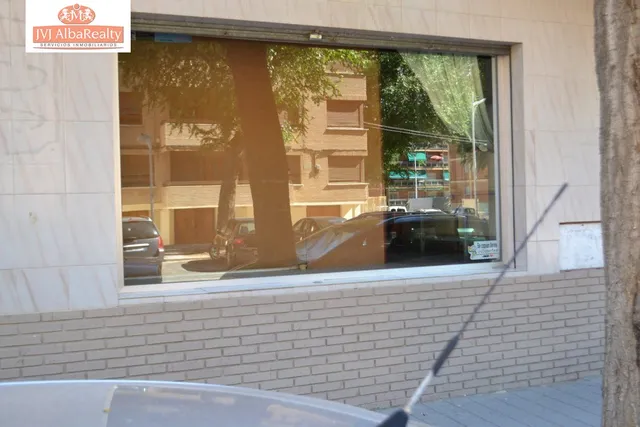 INTERESANTE LOCAL COMERCIAL EN VENTA EN ZONA estación-PARQUE LINEAL — 15