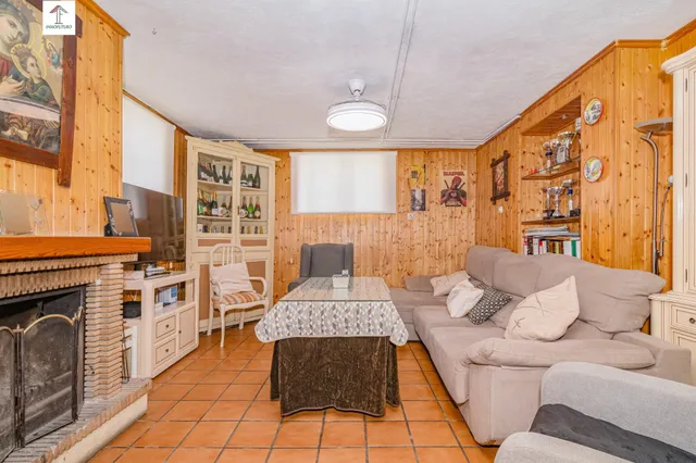 ¡AMPLIA CASA DE 4 DORMITORIOS, 3 BAÑOS Y CALEFACCIÓN CENTRAL EN LA ZUBIA! ✨ — 40