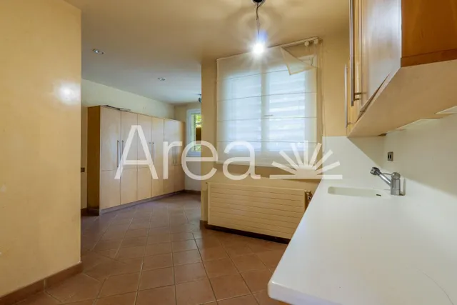 Espectacular villa con vistas al mar en Rocaferrera — 38