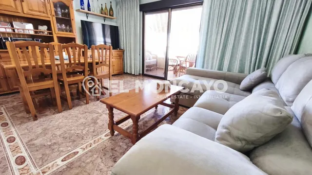 Fantástico apartamento con terraza cerca de las playas de Gu - foto 2