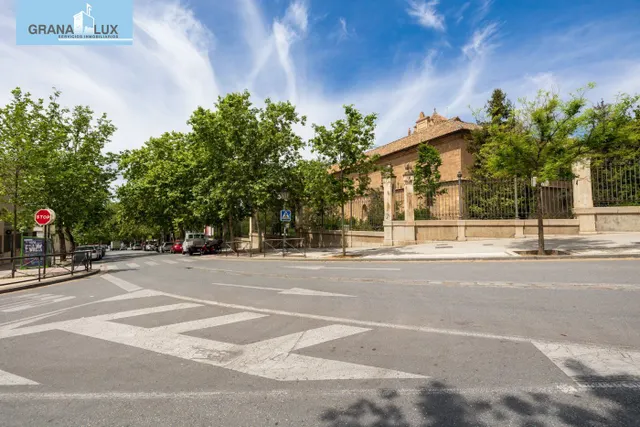 Impresionante proyecto, enclavado en una de las zonas mas exclusivas de Granada. — 13