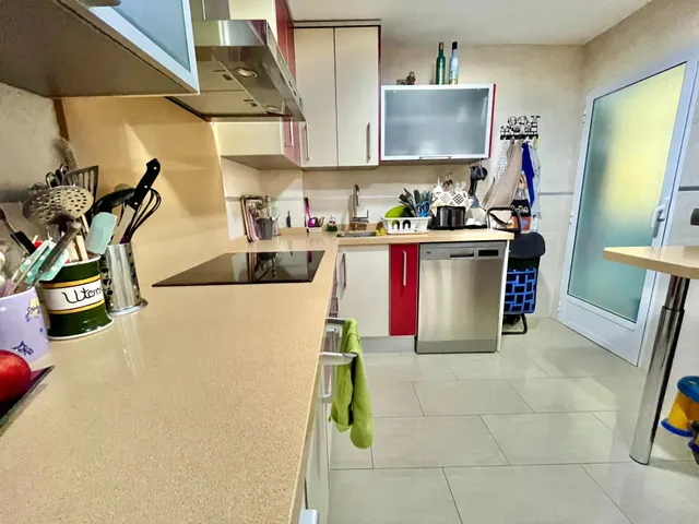 ¡¡Piso Reformado de 4 habitaciones y 2 Baños en Carolinas, Alicante!! — 12