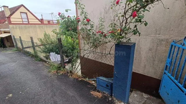 Casa-Chalet en Venta en Redondela Pontevedra — 45