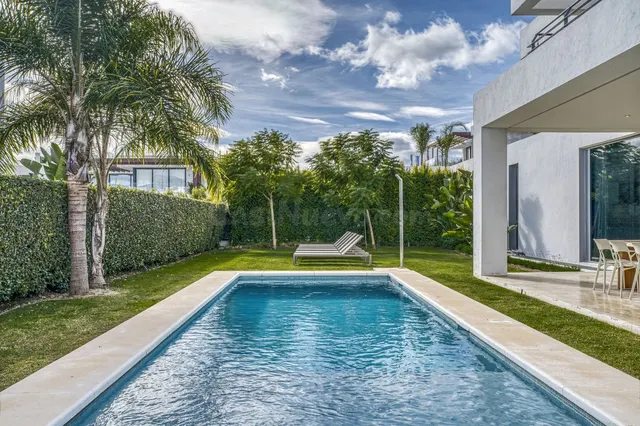 Chalet 5 habitaciones 441m² en venta - Costa Del Sol - foto 2