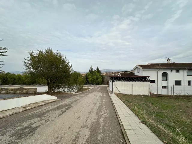 Venta de espectacular parcela  en Gójar de más de 500 metros. — 6