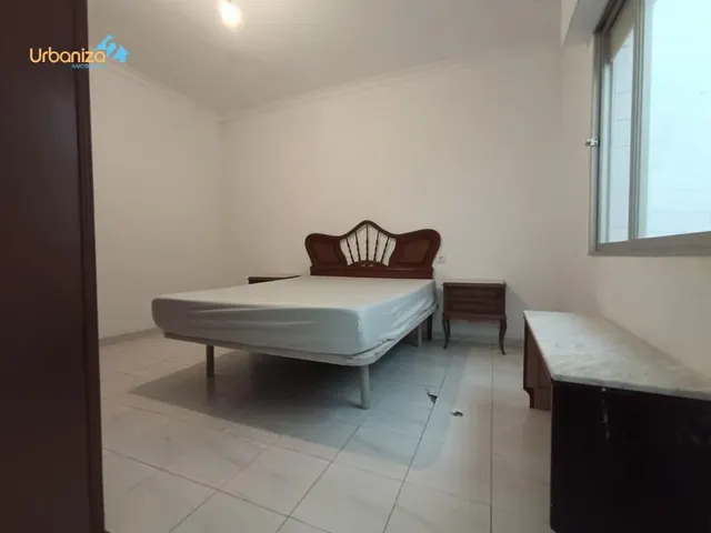 Amplia Casa en María Auxiliadora, Badajoz - Oportunidad Única por €429,000 — 21