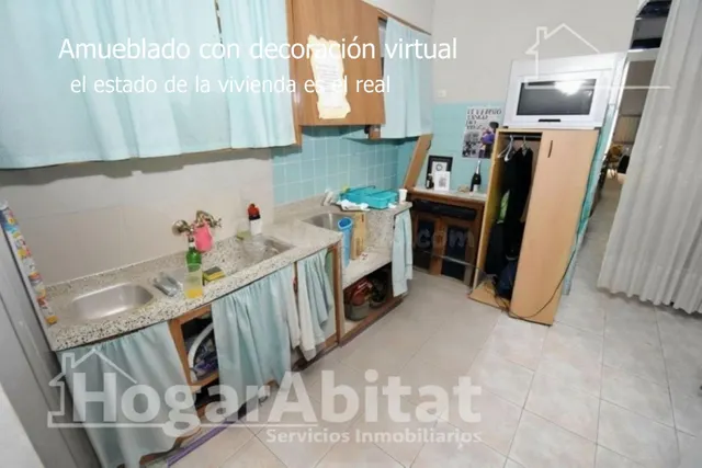¡OPORTUNIDAD DE INVERSIÓN! CASA CON BALCÓN Y PATIO EN EL CEN