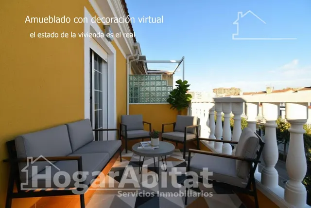 ADOSADO CON 3 TERRAZAS, BALCÓN, PISCINA Y GARAJE — 6