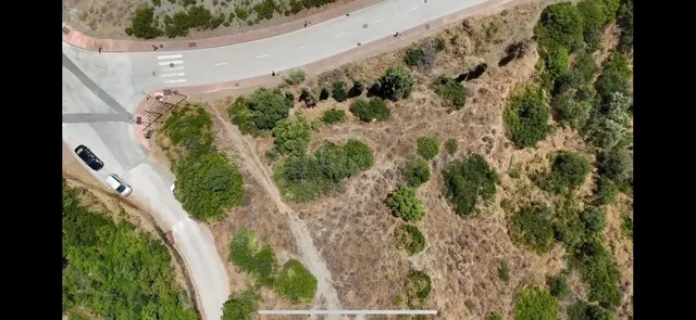 Parcela exclusiva 5.000m2 Estepona con vistas al Mediterráneo — 5