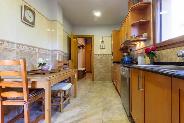 Espectacular Chalet en Mont-Roig del Camp con Piscina y Amplio Jardín — 21