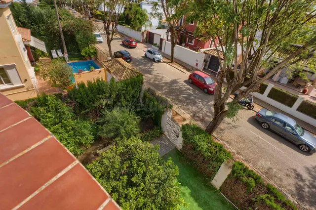 Chalet independiente en la prestigiosa urbanización El Zaudí - foto 5