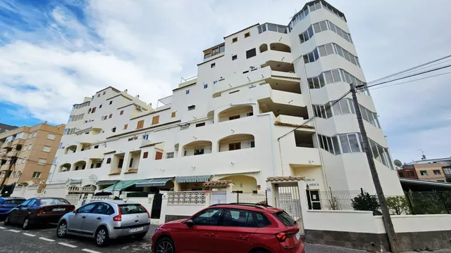 Apartamento en Torrevieja con piscina y vistas al mar — 20
