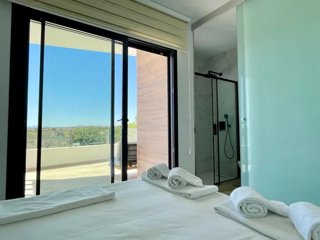 SE VENDE VILLA INDEPENDIENTE EN GUARDAMAR DEL SEGURA, 3 habitaciones Y 3 ASEOS — 43