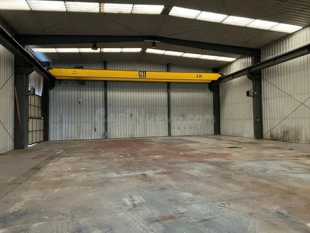 SE VENDE NAVE EN POLIGONO DE BEMBIBRE - foto 4