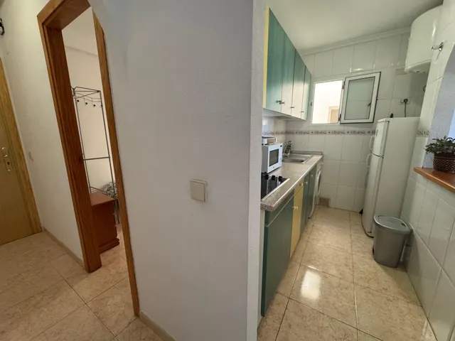 Apartamento con vistas despejadas y piscina — 13