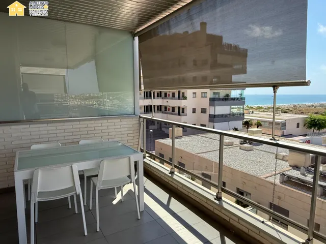 Vivienda en alquiler de larga temporada en Arenales del Sol. — 7