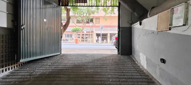 SE VENDE PLAZA DE GARAJE / BENALUA — 3