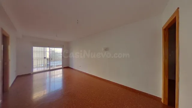 Venta de Piso Sin Posesión en Granada — 2