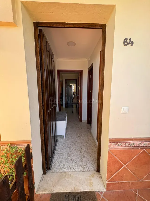 Amplia y Luminosa Vivienda con Atico en Ubicación Privilegiada Calle Vilches! — 4