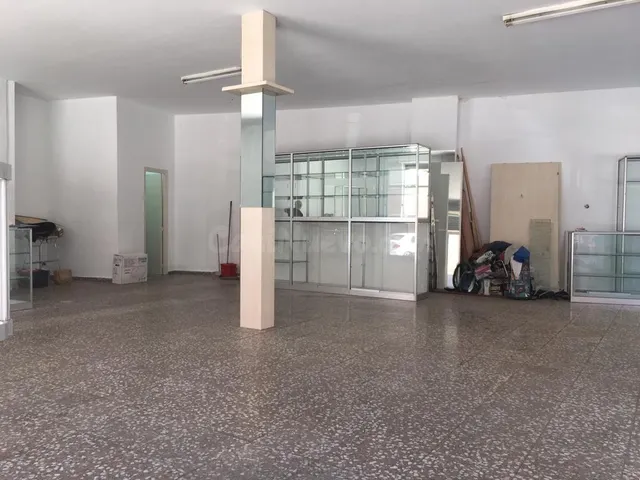 SE ALQUILA LOCAL COMERCIAL ZONA PLAZA CREVILLENTE - foto 2