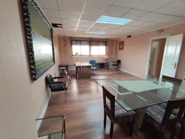 SE VENDE ENTREPLANTA DE OFICINAS JUNTO AL ALTOZANO - foto 3