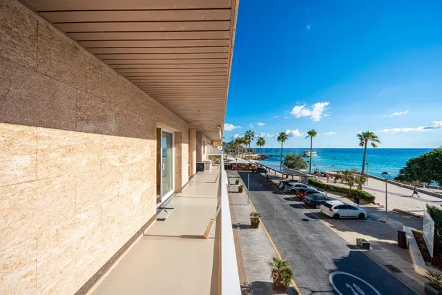 Piso en Cala Millor en primera linea — 2