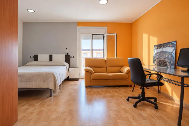 Casa en Reus con garaje para 4 coches, terraza y barbacoa — 31