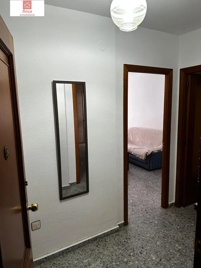 SE ALQUILA EN MONTIJO, PISO AMUEBLADO, LAS CUMBRES, CERCA DE - foto 3