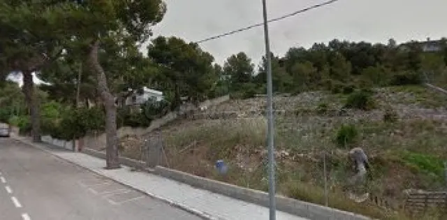 Parcela de 800 m2 en venta Los jardines de Cunit