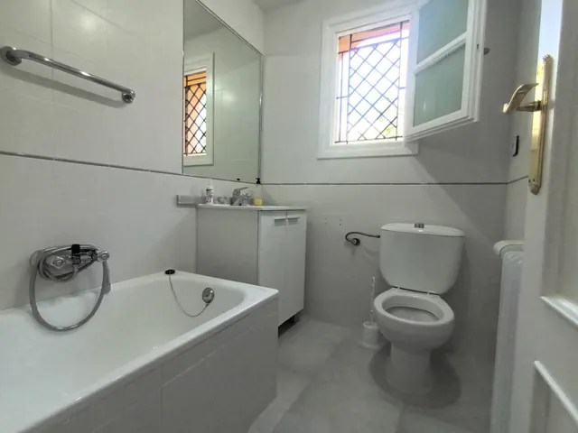 VILLA DE LOS CIPRESES - Exclusiva villa independiente con piscina privada en Villas Blancas (Albolote – Granada) — 28