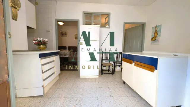 Casa en casco antiguo ideal para apartamento turístico - foto 3