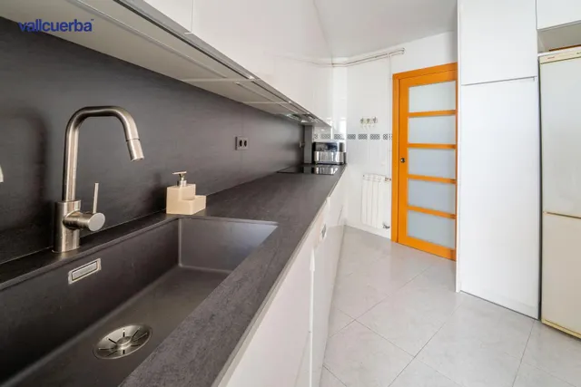 Gran piso y parking en Reus (països catalans) — 14