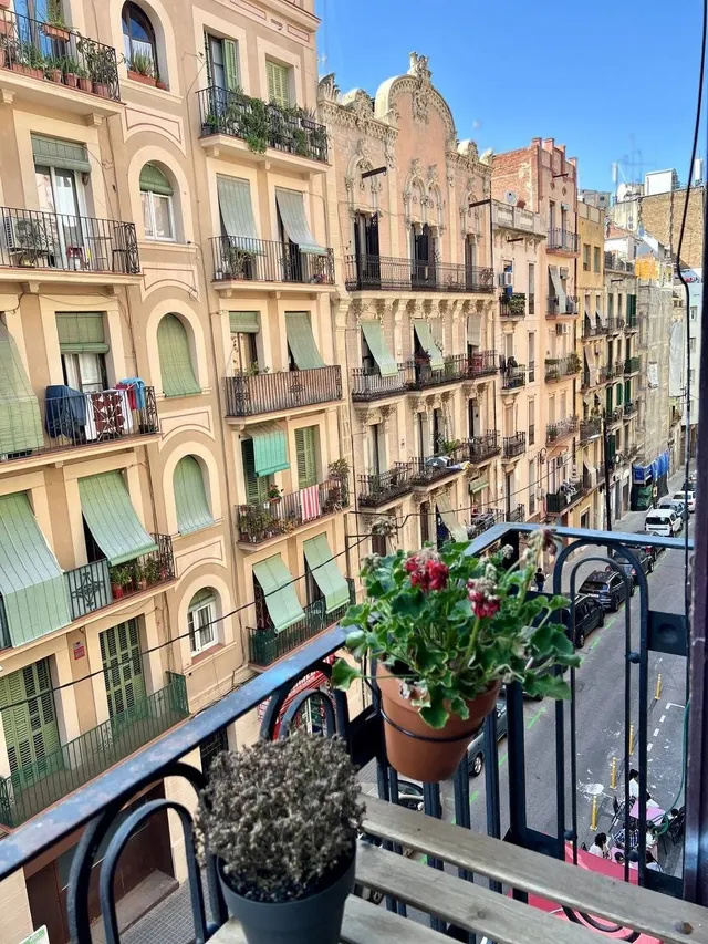 Poble Sec . Impecable restauración — 17