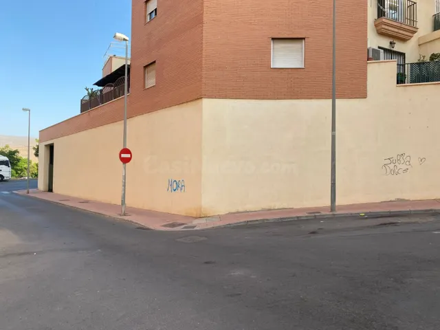 LOCAL COMERCIAL EN ALMERIA - foto 4