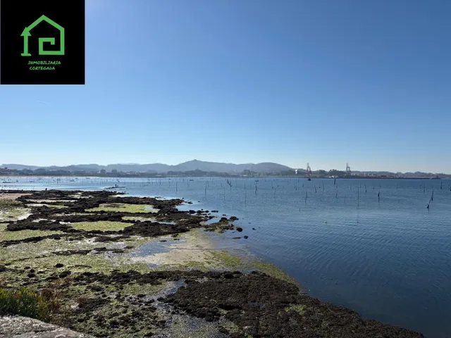 Amplio piso en Carril con vistas al mar — 26