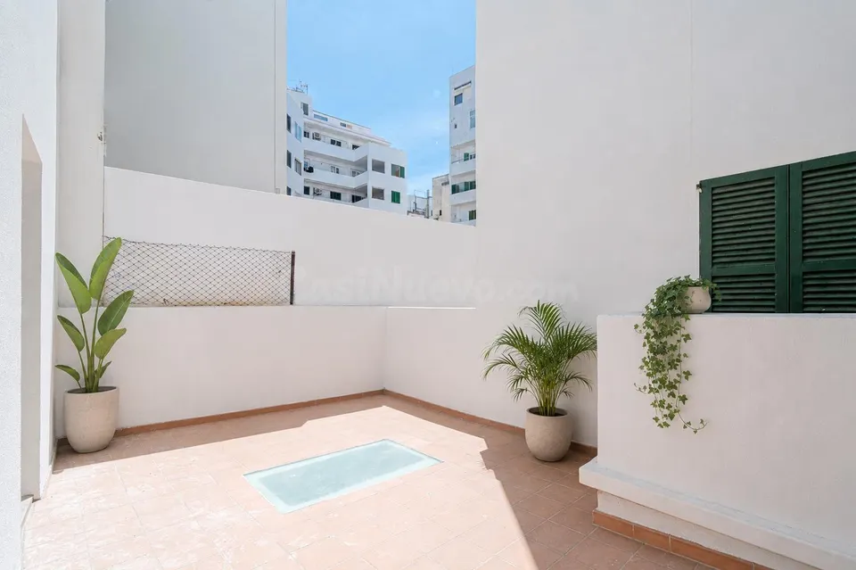 Magnífico primer piso reformado con terraza