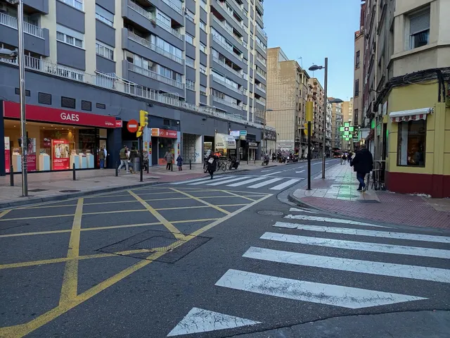 Garaje en C/ Cánovas. Zaragoza — 10