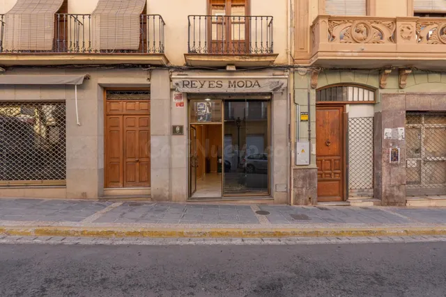 AMPLIO LOCAL EN PLENO CENTRO DE GUADIX!!!!!!!!!!!!!!! — 2