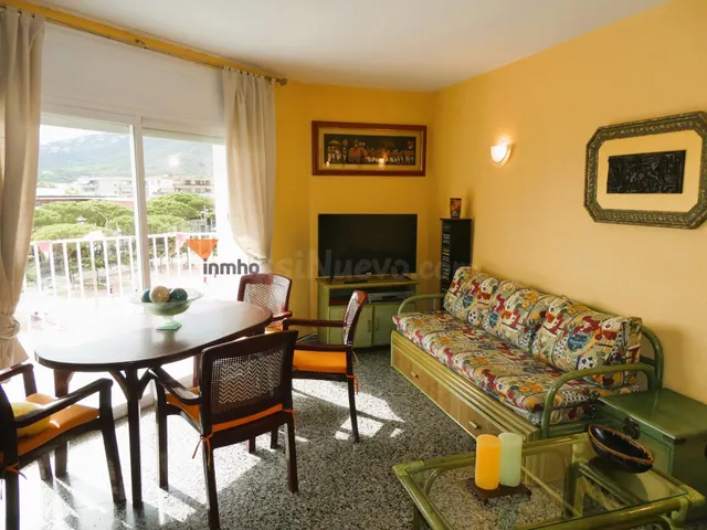 PISO CÉNTRICO EN VENTA PLATJA D'ARO - foto 4