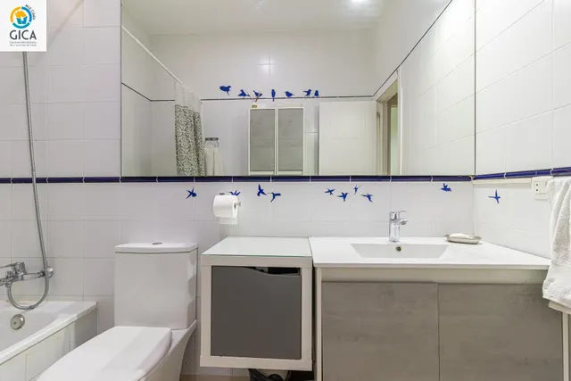 ¡Amplio piso de VPO con GARAJE en pleno centro de Jerez! — 19