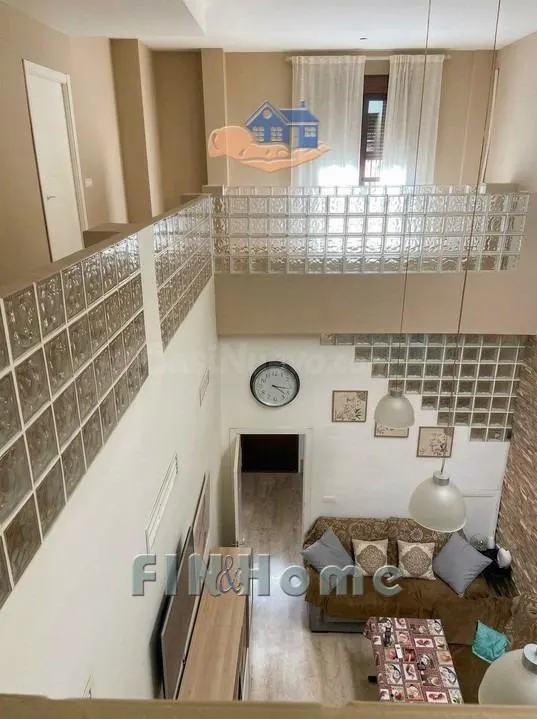 Dúplex en venta en Dos Hermanas, Sevilla. Amplio adosado de  - foto 3