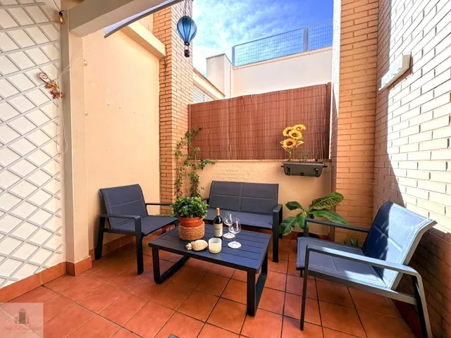 Apartamento de 2 dormitorios con patio, garaje y trastero en Ronda Sur — 12