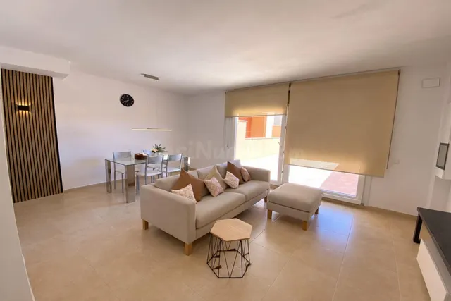 Piso en planta baja de 2 habitaciones, terraza, parking y tr - foto 5