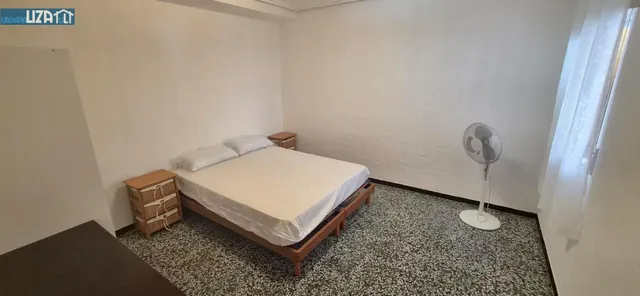 Amplio Piso en Excelente Ubicación — 9