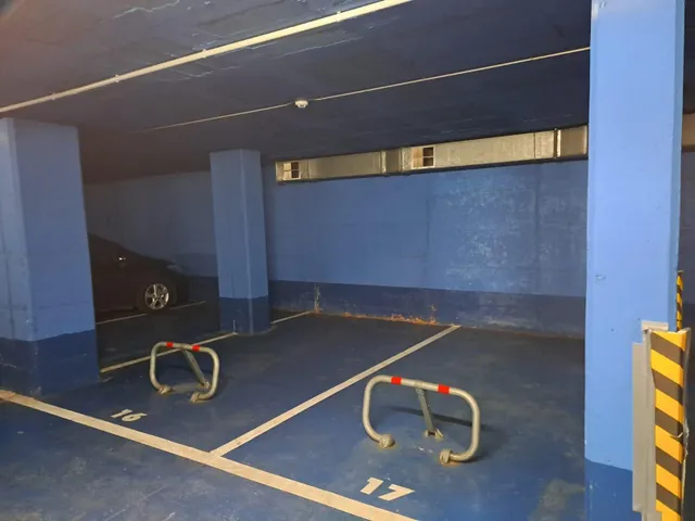 PLAZA DE PARKING DOBLE EN EL CENTRO DE SABADELL — 6